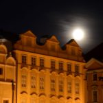 Praga - Lua Cheia nascendo