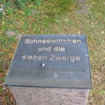 Oberweser - Wesertal - Alemanha - Placa: Branca de Neve e os Sete Anões